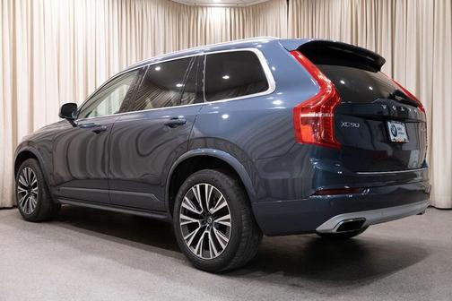 2021 Volvo XC90 T6 Momentum 6 Passenger