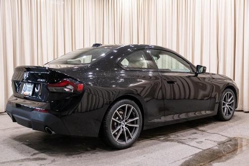 2023 BMW 230 i xDrive