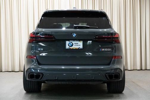 2024 BMW X5 M60i