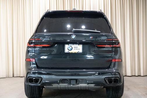 2026 BMW X7 M60i
