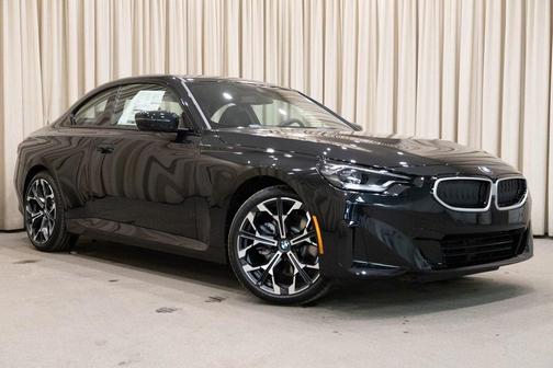 2025 BMW 230 i xDrive