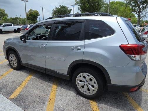 Ice Silver Metallic 2020 Subaru Forester