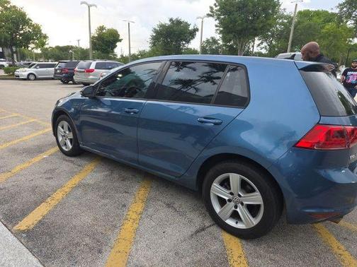 Silk Blue Metallic 2017 Volkswagen Golf TSI Wolfsburg Edition 4-Door