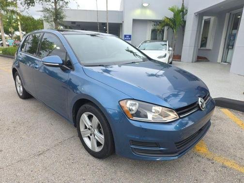 Silk Blue Metallic 2017 Volkswagen Golf TSI Wolfsburg Edition 4-Door