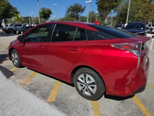2018 Toyota Prius 