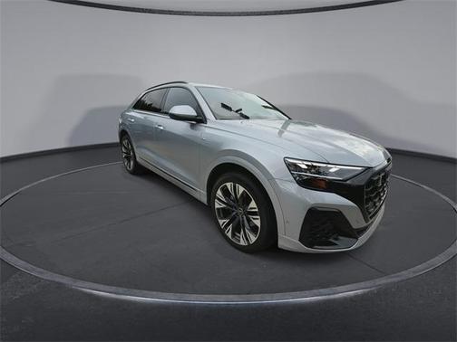 2025 Audi Q8 55 Premium