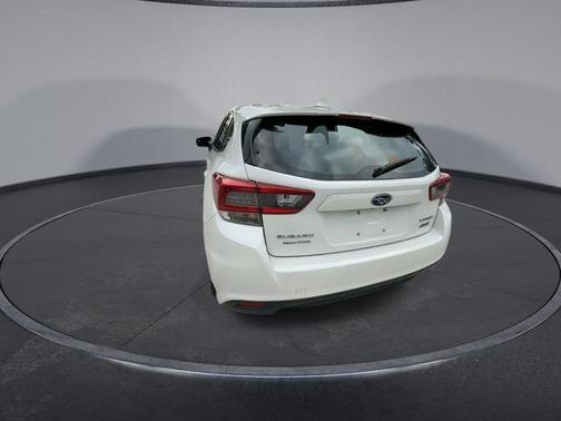 Crystal White Pearl 2022 Subaru Impreza Sport