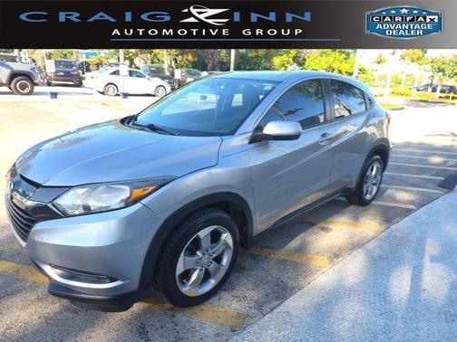 White 2017 Honda HR-V LX