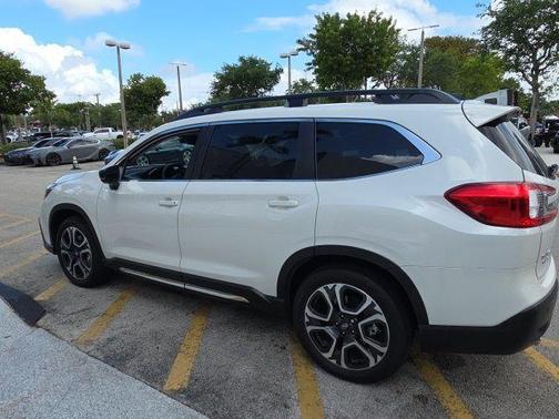 Crystal White Pearl 2026 Subaru Ascent Limited