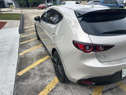 2023 Mazda Mazda3 Premium Plus