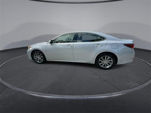 2018 Lexus ES 300h Base