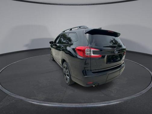 Crystal Black Silica 2023 Subaru Ascent Onyx Edition