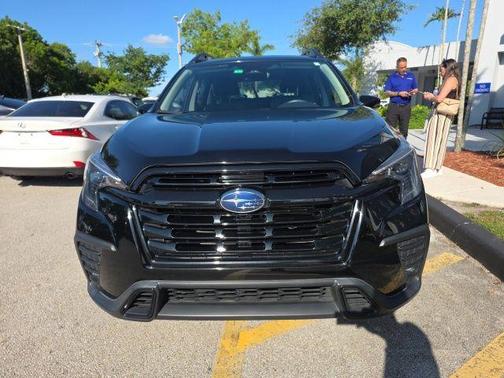 Crystal Black Silica 2023 Subaru Ascent Onyx Edition