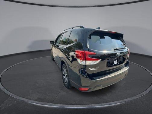 Crystal Black Silica 2021 Subaru Forester Premium