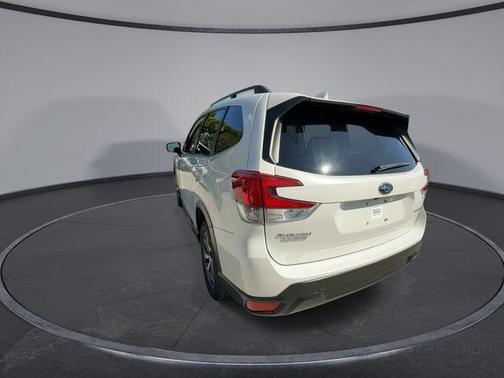 Crystal White Pearl 2020 Subaru Forester Premium