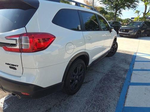 Crystal White Pearl 2025 Subaru Ascent Onyx Edition Touring
