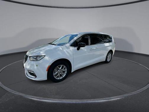 Bright White Clearcoat 2024 Chrysler Pacifica Touring-L