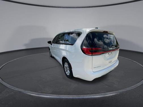 Bright White Clearcoat 2024 Chrysler Pacifica Touring-L