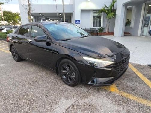 2021 Hyundai ELANTRA SEL