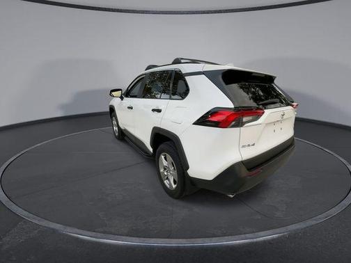 Ice 2023 Toyota RAV4 XLE