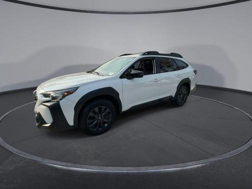 Crystal White Pearl 2023 Subaru Outback Onyx Edition