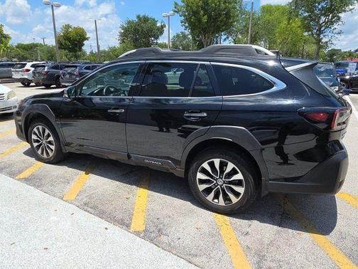 Crystal Black Silica 2024 Subaru Outback Touring XT