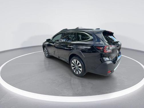 Crystal Black Silica 2024 Subaru Outback Touring XT