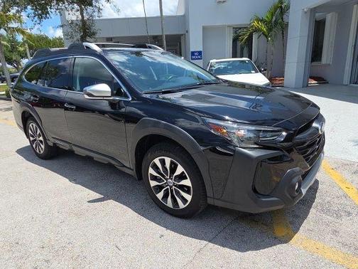 Crystal Black Silica 2024 Subaru Outback Touring XT