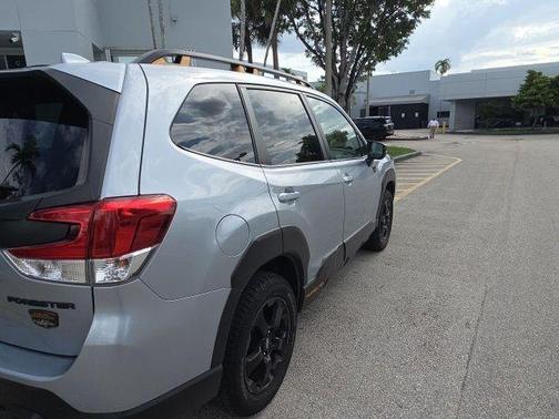 Ice Silver Metallic 2023 Subaru Forester Wilderness