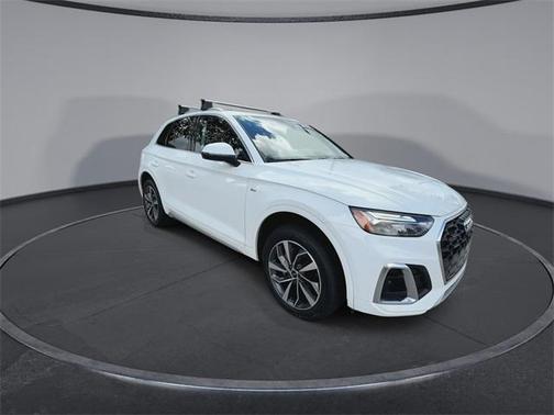 2024 Audi Q5 45 S line quattro Premium
