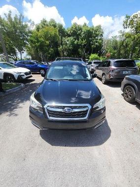 Crystal Black Silica 2018 Subaru Forester 2.5i Touring