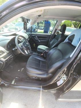 Crystal Black Silica 2018 Subaru Forester 2.5i Touring