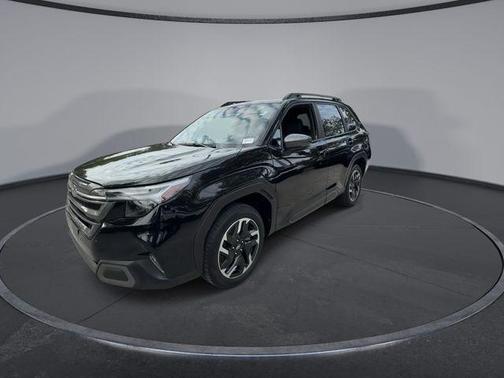 Crystal Black Silica 2025 Subaru Forester Limited