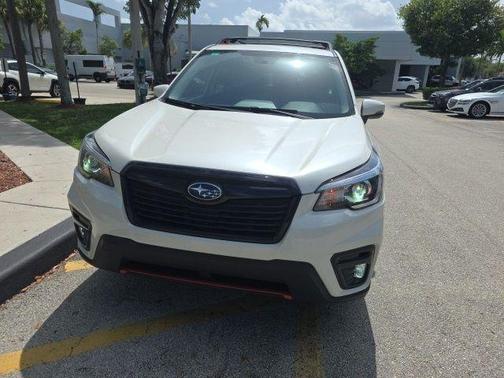 Crystal White Pearl 2020 Subaru Forester Sport