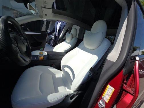 White 2024 Tesla Model Y Performance