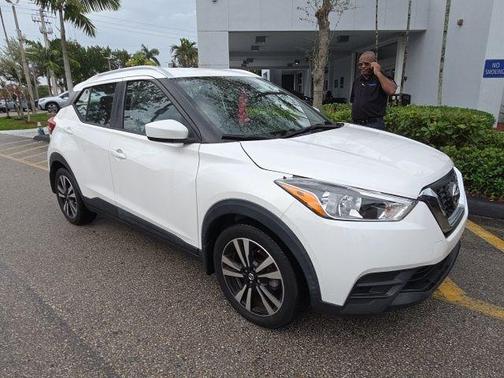 2020 Nissan Kicks SV