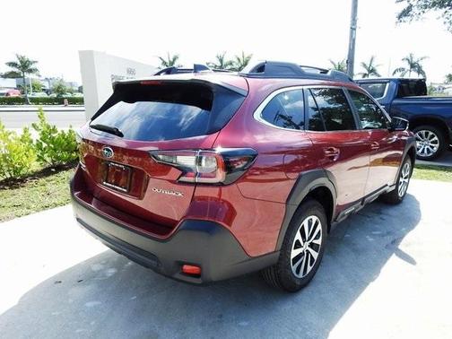 2025 Subaru Outback Premium