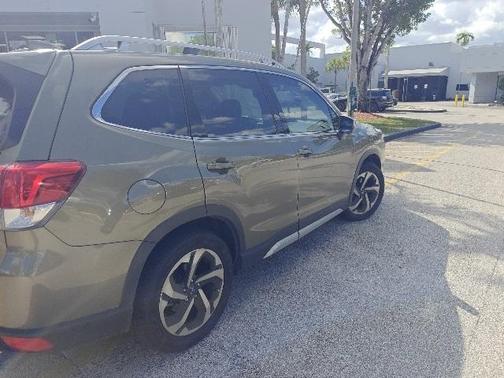 2023 Subaru Forester 2.5i Touring