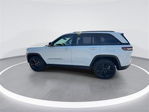 2024 Jeep Grand Cherokee Laredo