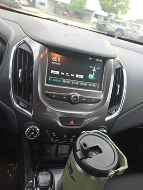 Silver Ice Metallic 2018 Chevrolet Cruze LT