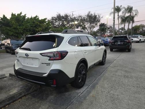 2020 Subaru Outback Onyx Edition XT