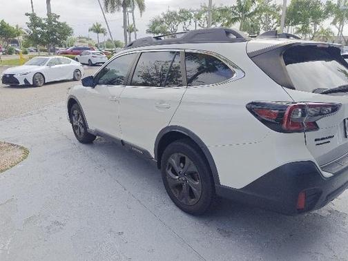 2022 Subaru Outback Onyx Edition XT