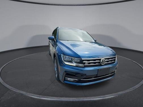 Silk Blue Metallic 2019 Volkswagen Tiguan 2.0T SEL R-Line