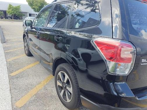 2017 Subaru Forester 2.5i