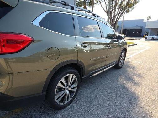Autumn Green Metallic 2022 Subaru Ascent Limited 8-Passenger