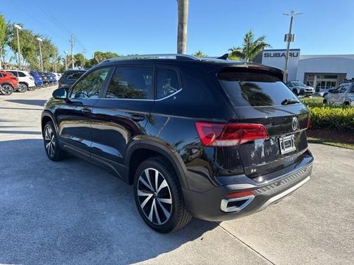 2022 Volkswagen Taos 1.5T SE