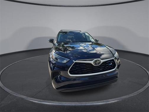2022 Toyota Highlander L