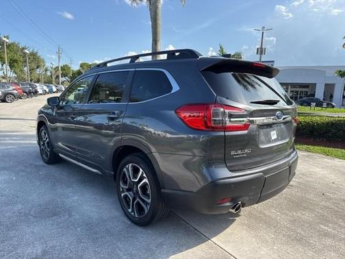 2023 Subaru Ascent Limited 8-Passenger