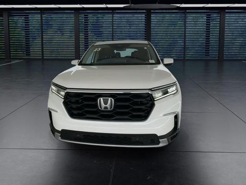 White 2023 Honda Pilot EX-L 7-Passenger
