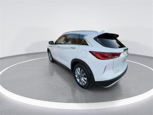 2022 INFINITI QX50 Luxe